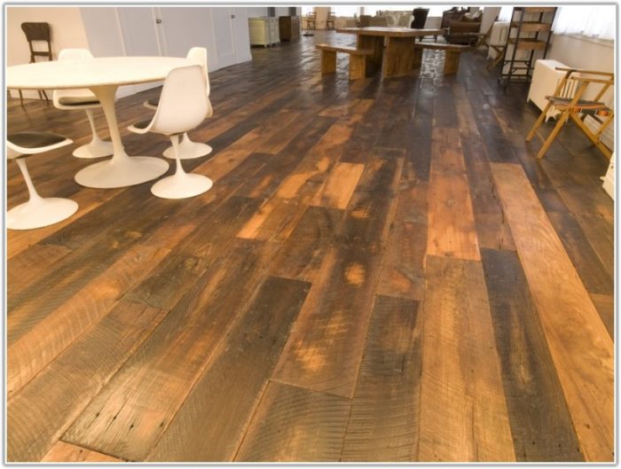 Reclaimed Barn Wood Flooring Diy Flooring Home Decorating Ideas   Reclaimed Barn Wood Flooring 700x529 