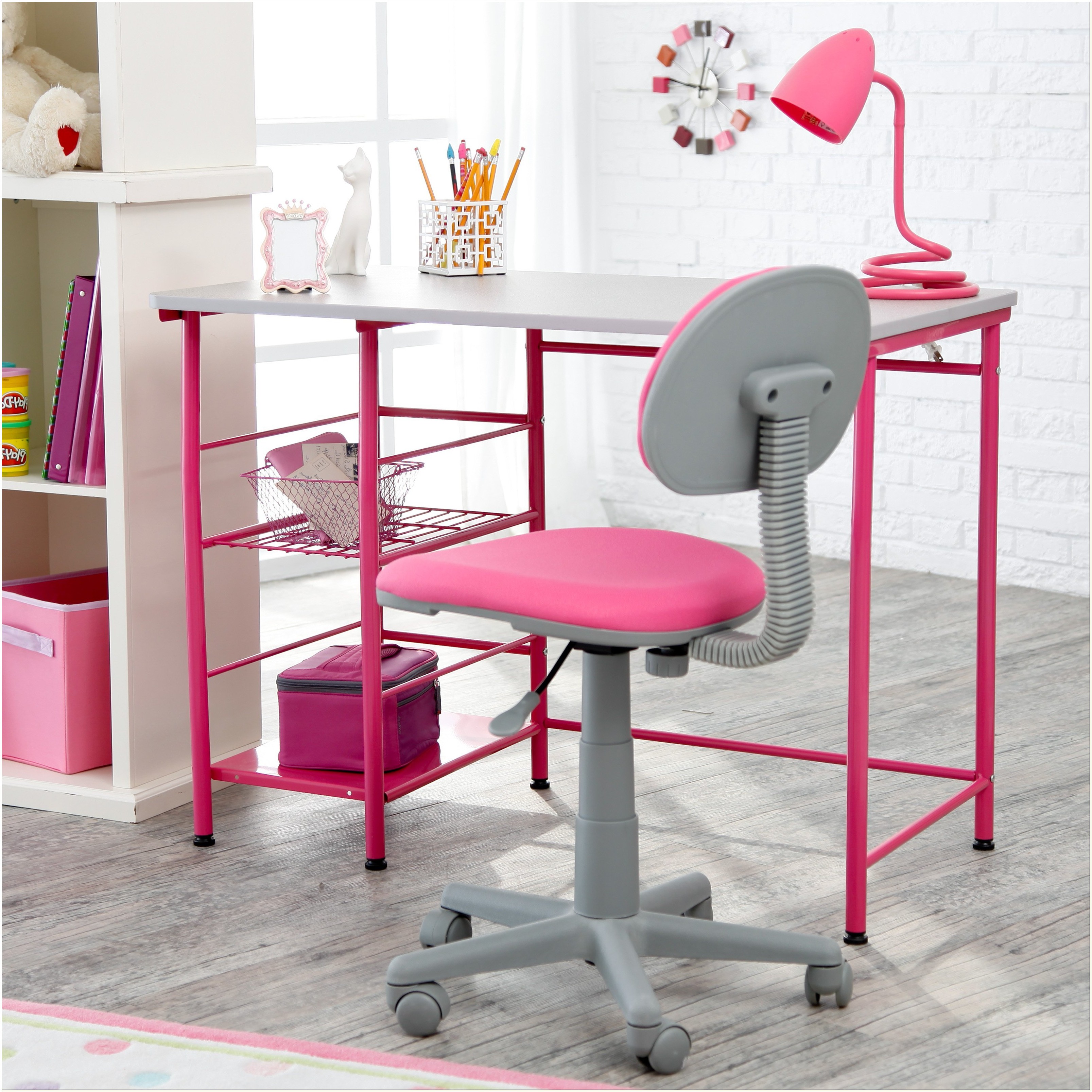 Study zone ii desk & chair pink